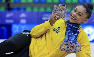 Bárbara Domingos garante presença nos Jogos de Paris após brilho no Campeonato Mundial de Ginástica